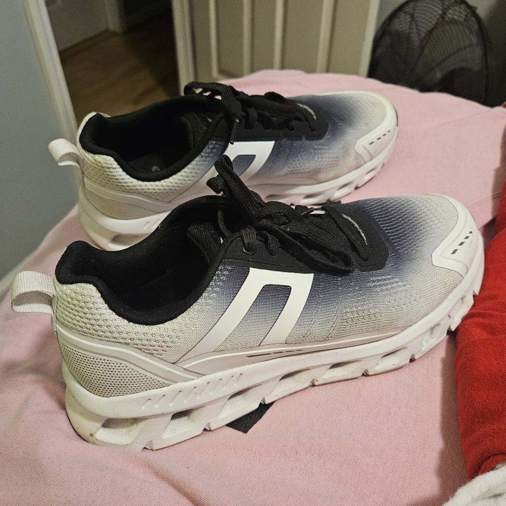 Avia Gradient Black and White Athletic Shoes